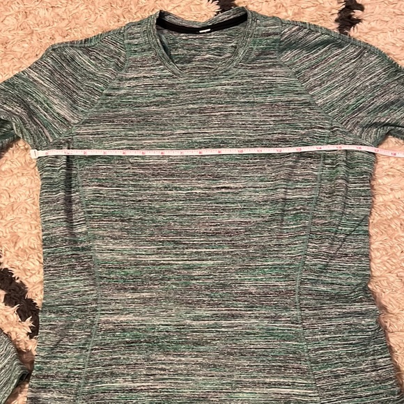 Lululemon long sleeve shirt size 10 - Picture 2 of 5